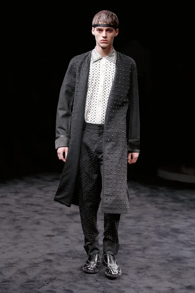 Look 35